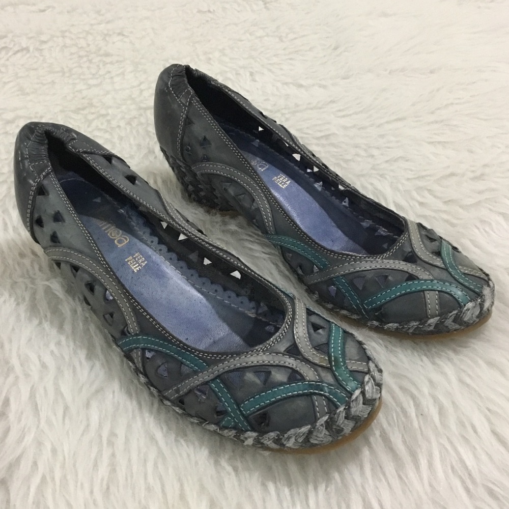 Samoa women’s blue Italian leather slip on platform shoes size 10